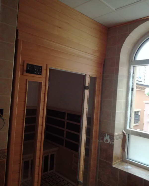 祝賀惠州寶安·山水龍城李姐定制的雙人移動(dòng)汗蒸房安裝完畢