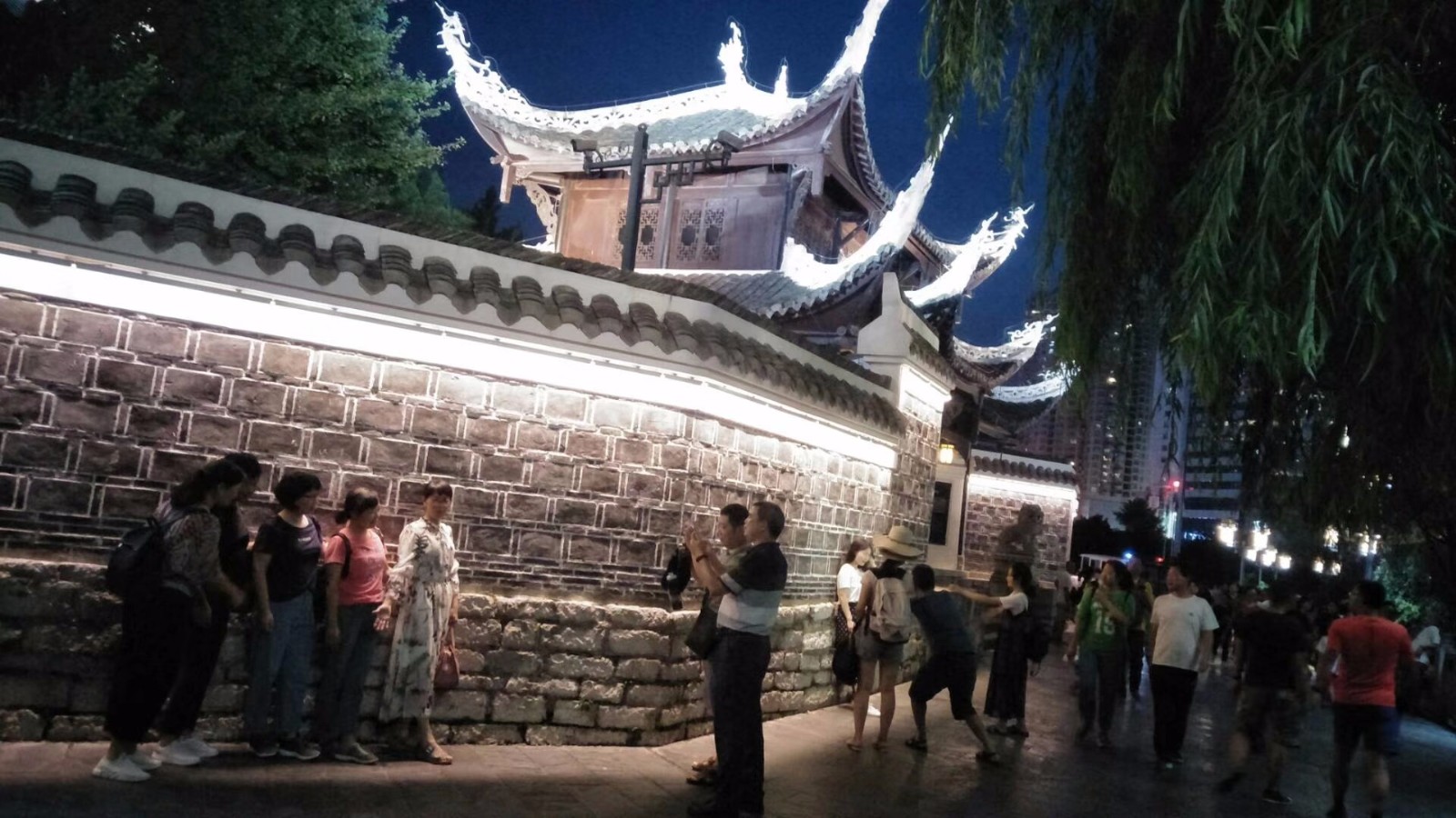 貴陽桑拿房設備--甲秀樓美景